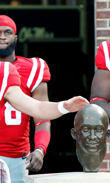 Mark of ex-Ole Miss DB Chucky Mullins shows 25 years later